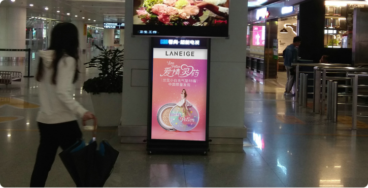 成都双流国际机场灯箱数码LED电子广告牌 成都双流国际机场灯箱数码LED电子广告牌