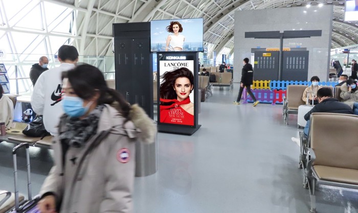 元宇宙虚拟数字人广告公司品牌推广电梯广告北京首都机场广告.jpg